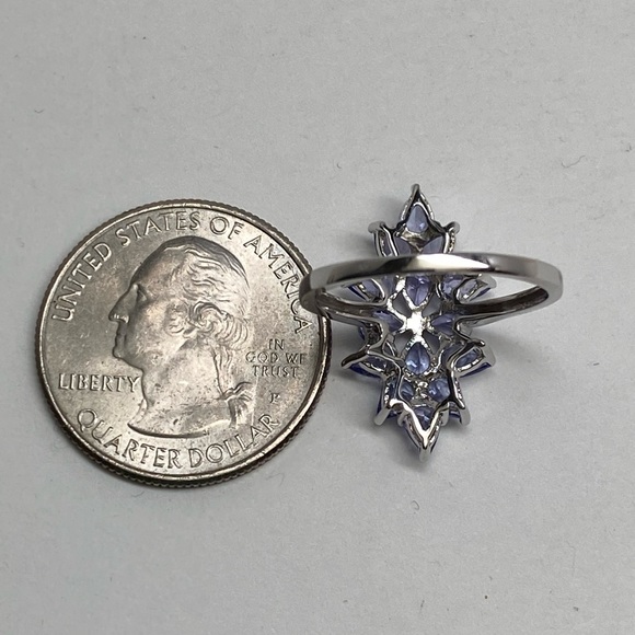 10K White Gold Natural Pear Shape Tanzanite Cluster Ring Size 7 - Picture 4 of 11